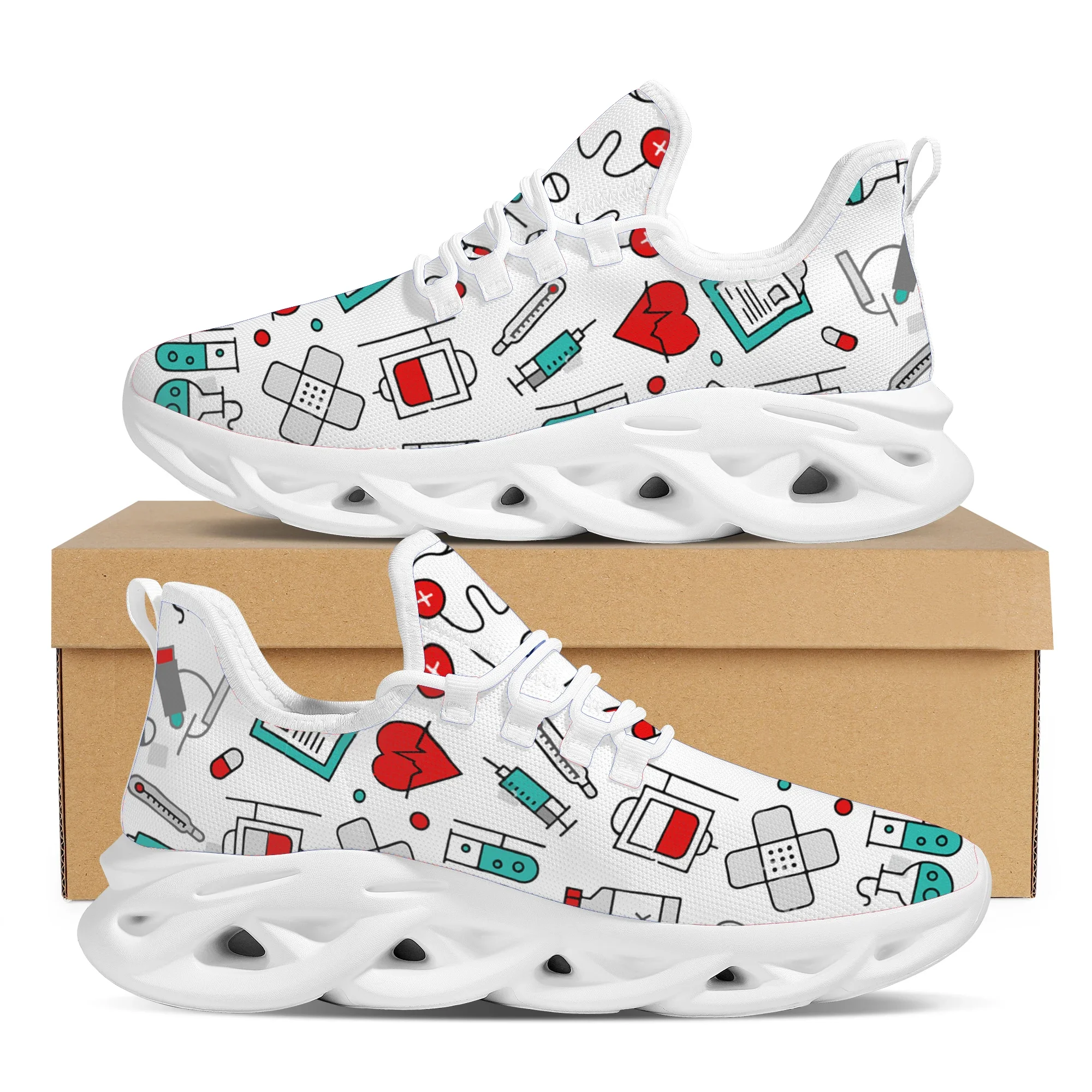 Scarpe da allattamento con pia - Sneaker Career recensione e prezzo
