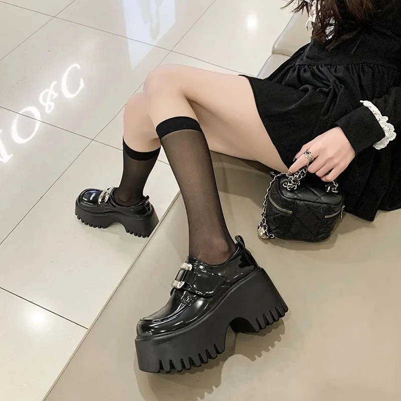 Scarpe alte da donna con plate - Leather Sneaker Care Kit recensione e prezzo